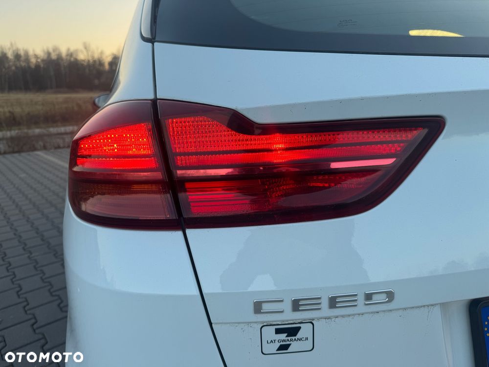 Kia Ceed 1.0 T-GDI S - 10