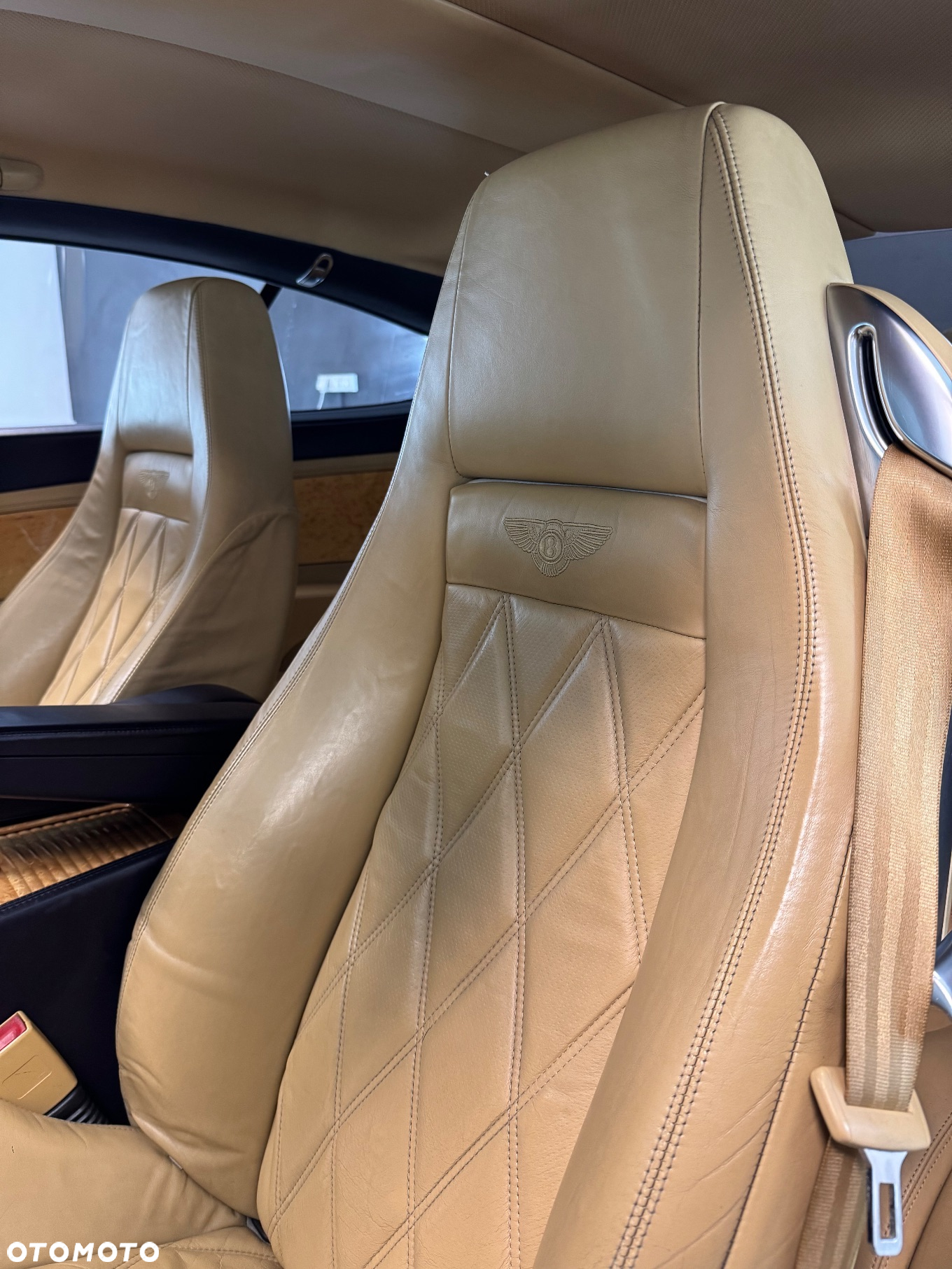Bentley Continental GT - 24