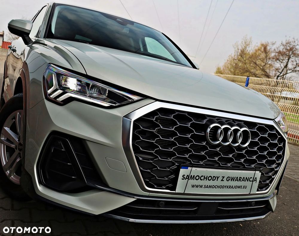 Audi Q3 Sportback - 16