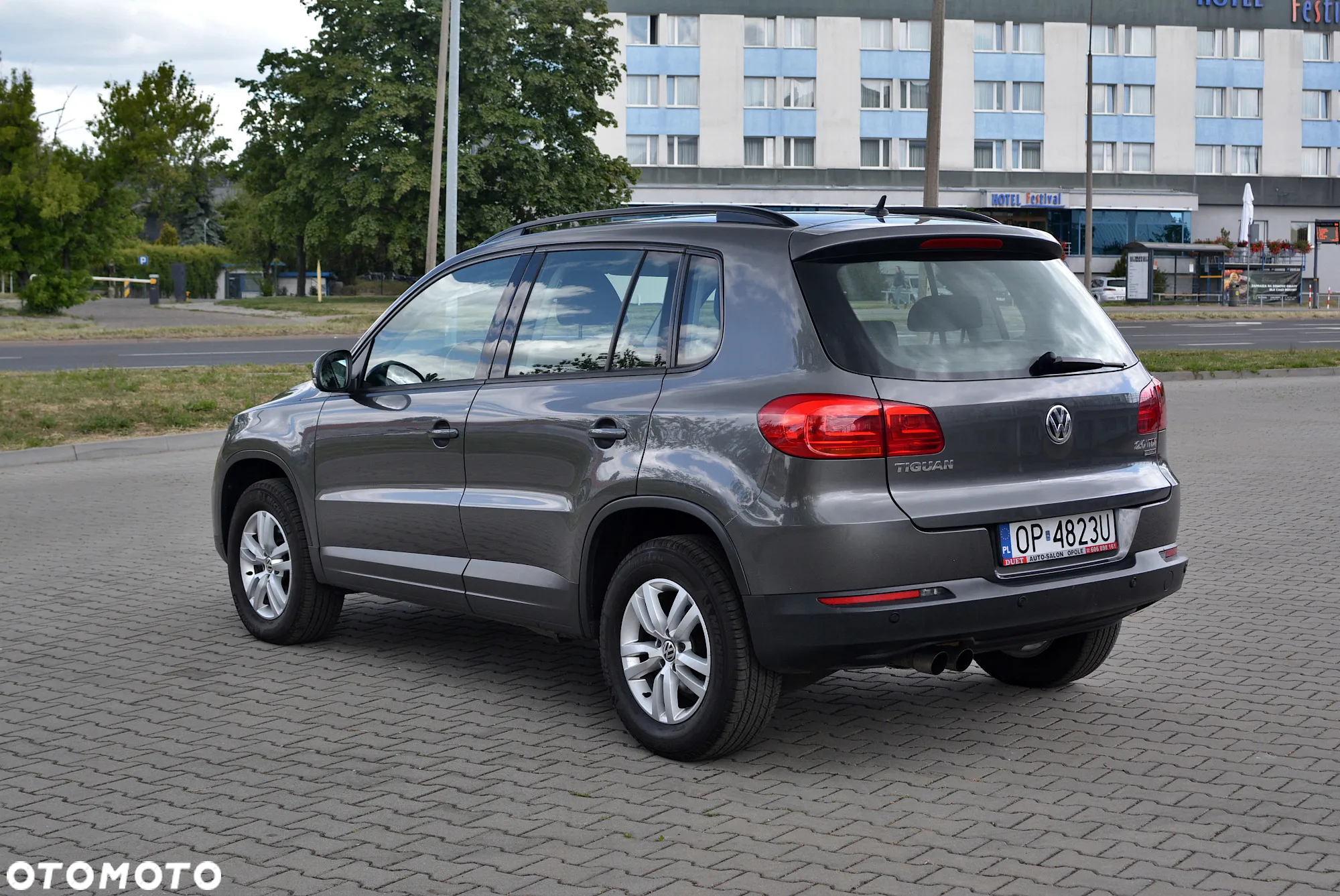 Volkswagen Tiguan 2.0 TDI DPF 4Motion BlueMotion Technology Trend & Fun - 6