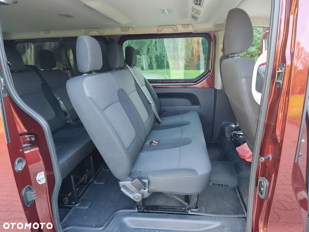 Renault Trafic 2.0 dCi - 13