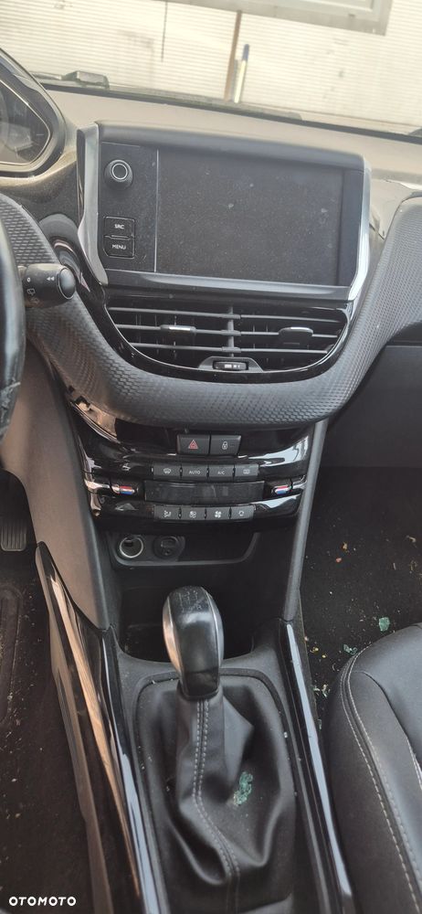 Peugeot 2008 1.2 Pure Tech GPF Crossway S&S - 18