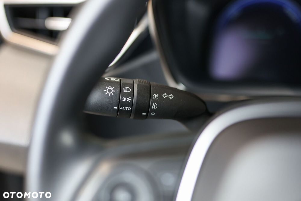 Toyota Corolla 1.8 Hybrid Comfort - 30