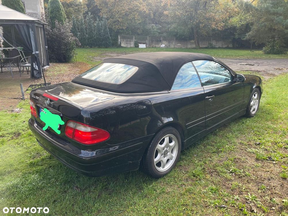 Mercedes-Benz CLK - 15