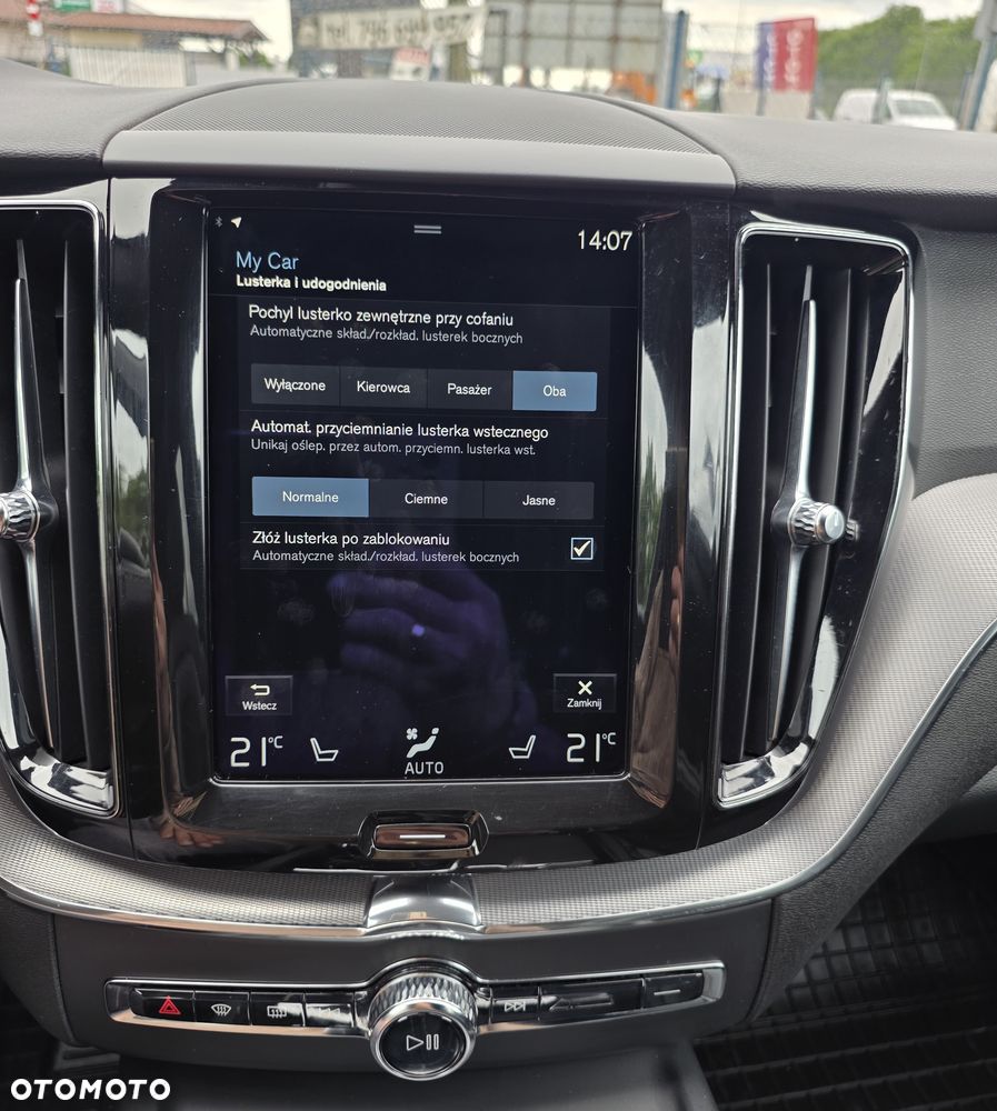 Volvo XC 60 D4 AWD Geartronic RDesign - 39