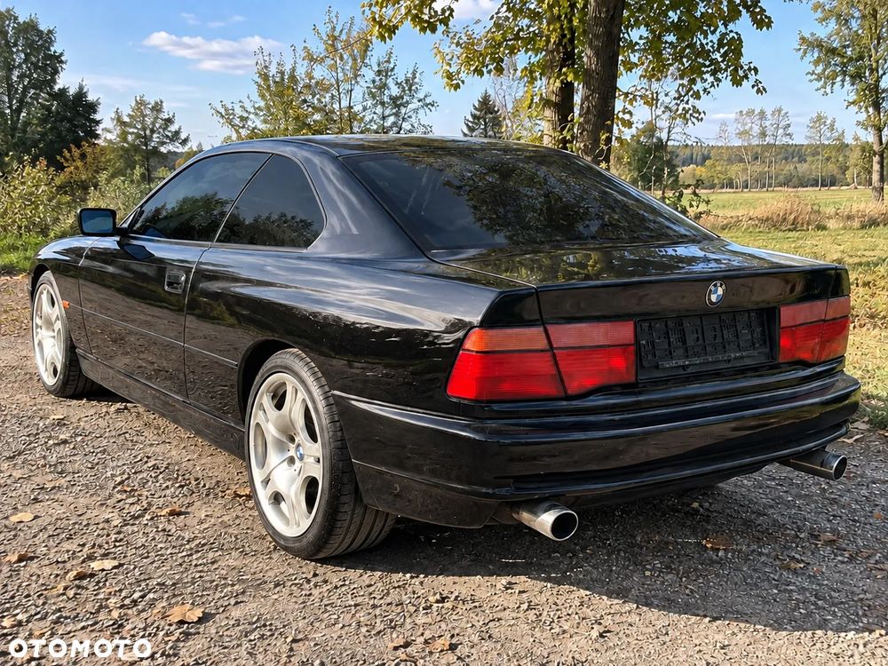 BMW Seria 8 - 3