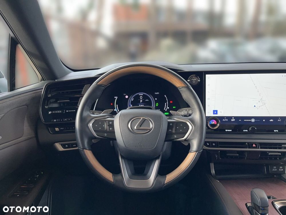 Lexus RX 450h+ Omotenashi - 7