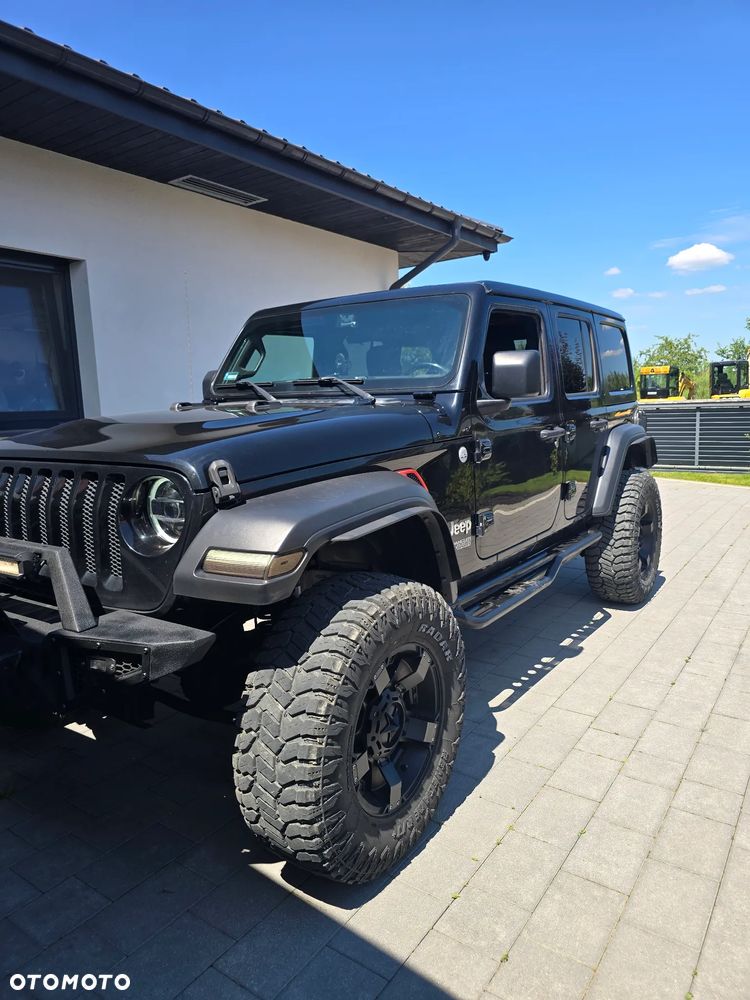 Jeep Wrangler - 21