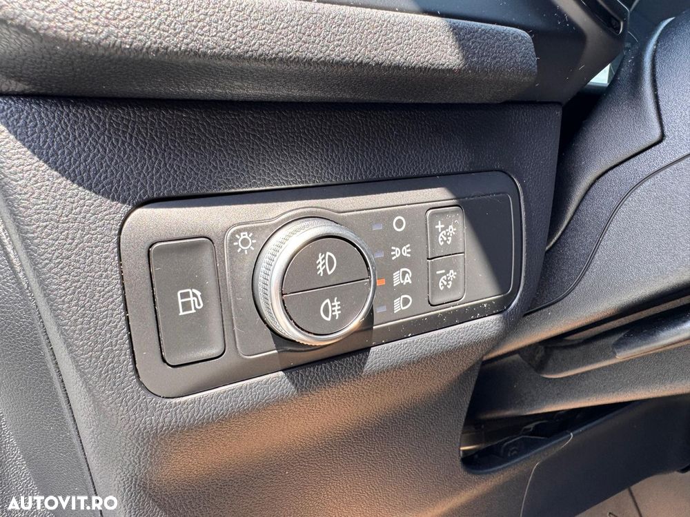 Ford Kuga 2.5 Duratec PHEV ST-LINE - 25