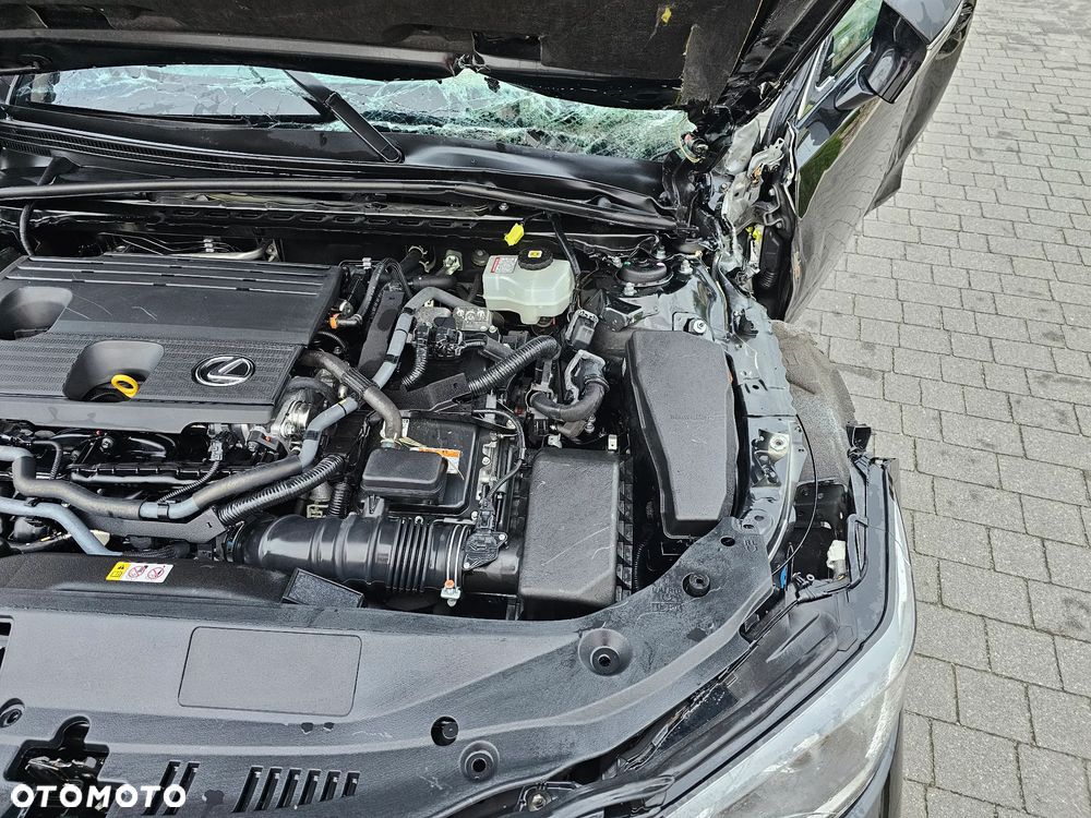 Lexus ES 300h Business Edition - 26