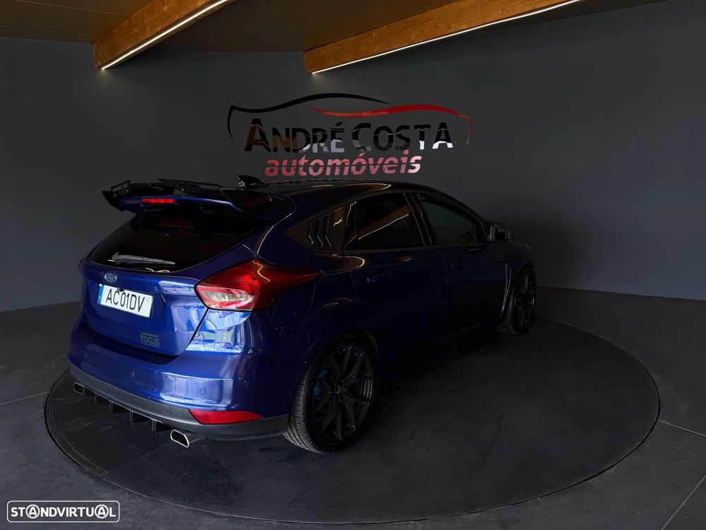 Ford Focus 1.0 SCTi ST-Line - 4
