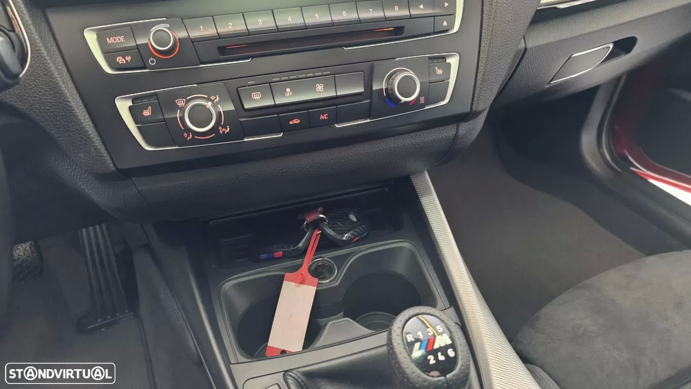 BMW 118 d Pack M - 42