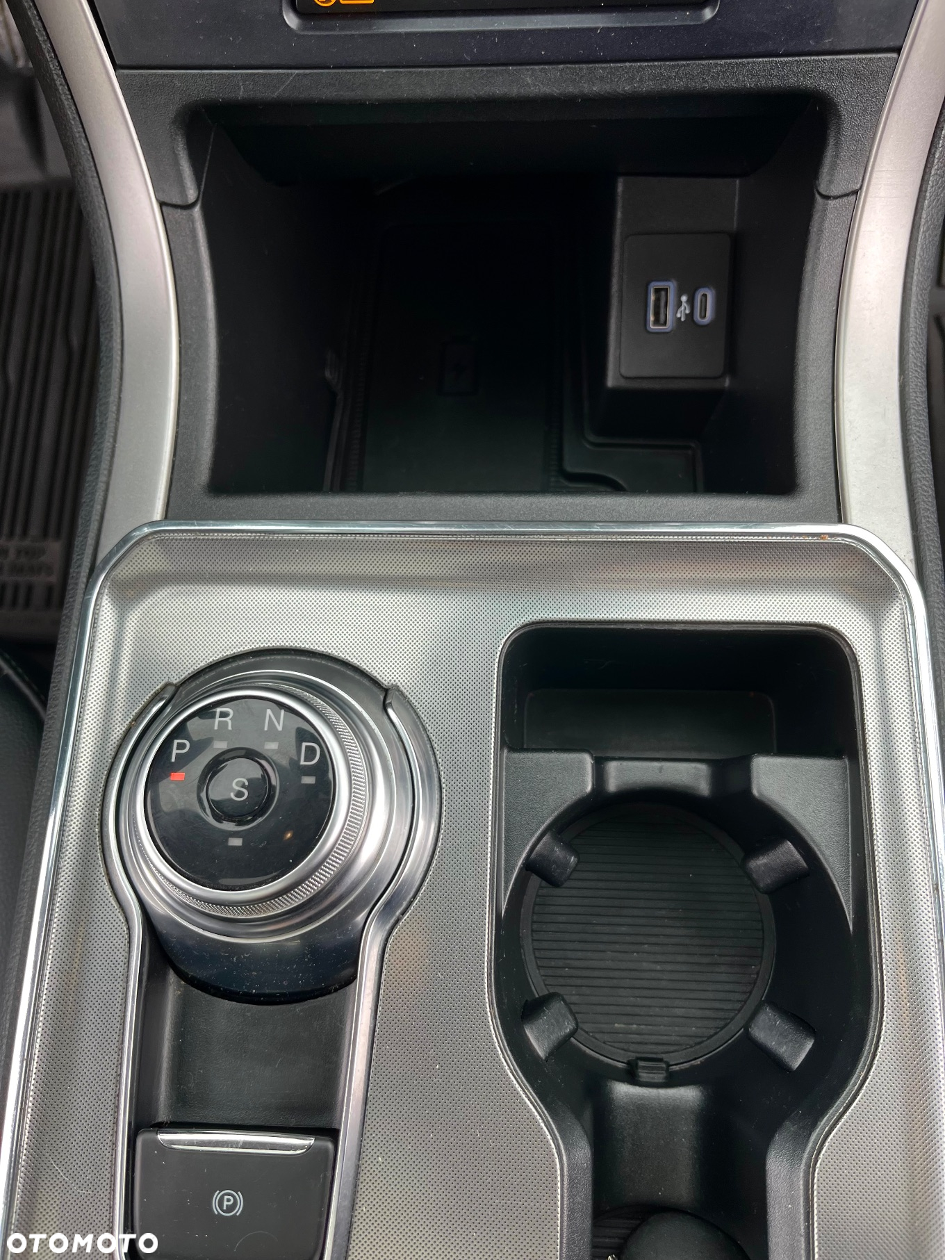 Ford Edge - 15