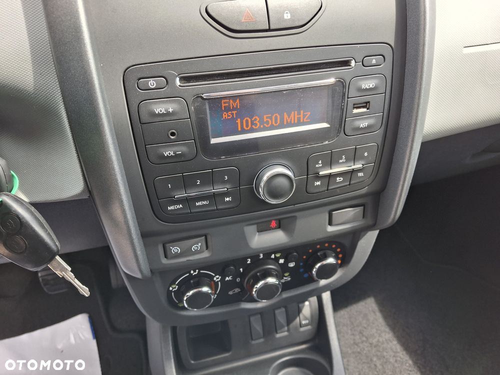 Dacia Duster dCi 90 FAP 4x2 Ambiance - 14