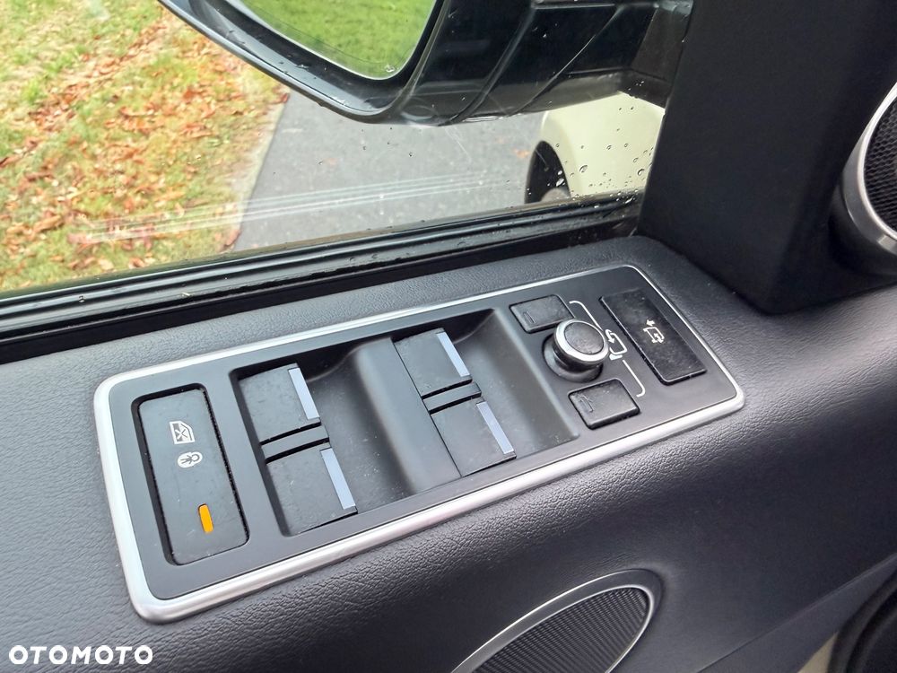 Land Rover Range Rover 4.4SD V8 LWB Vogue - 19