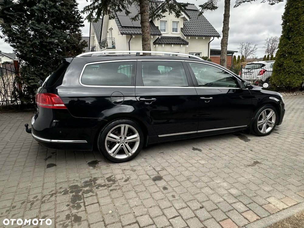 Volkswagen Passat 2.0 TDI 4Motion DSG BlueMotion Tech R-Line - 4