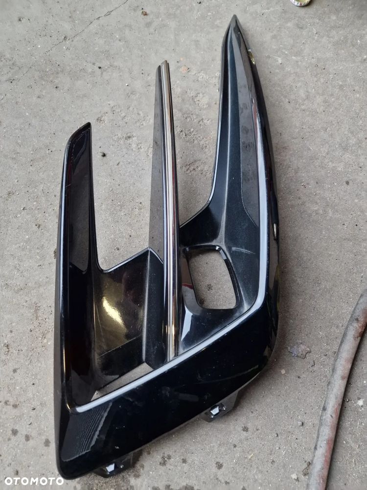 Kratka zderzaka lewy przód  Renault  megane IV - 4