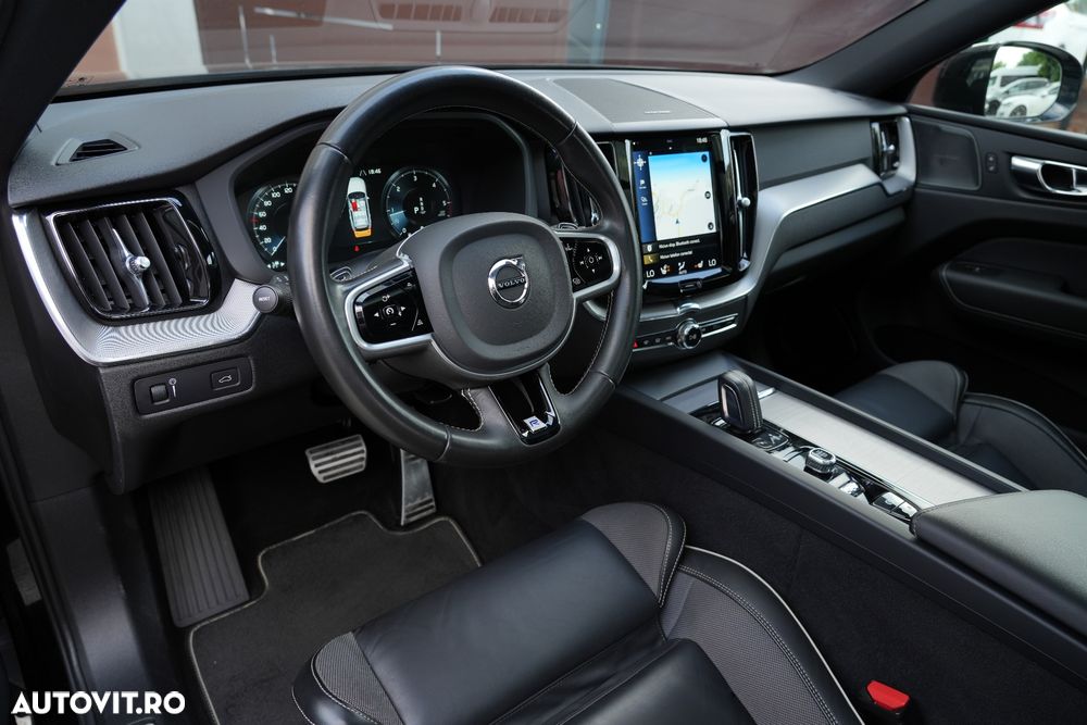 Volvo XC 60 D5 AWD Geartronic RDesign - 17
