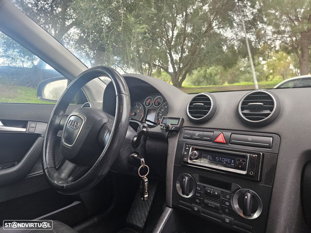 Audi A3 Sportback 1.9 TDi - 12