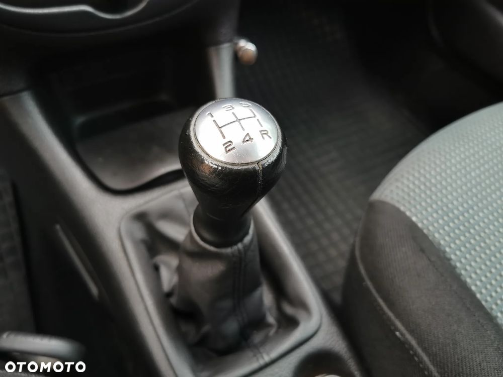 Peugeot 206 1.1 Mistral - 25