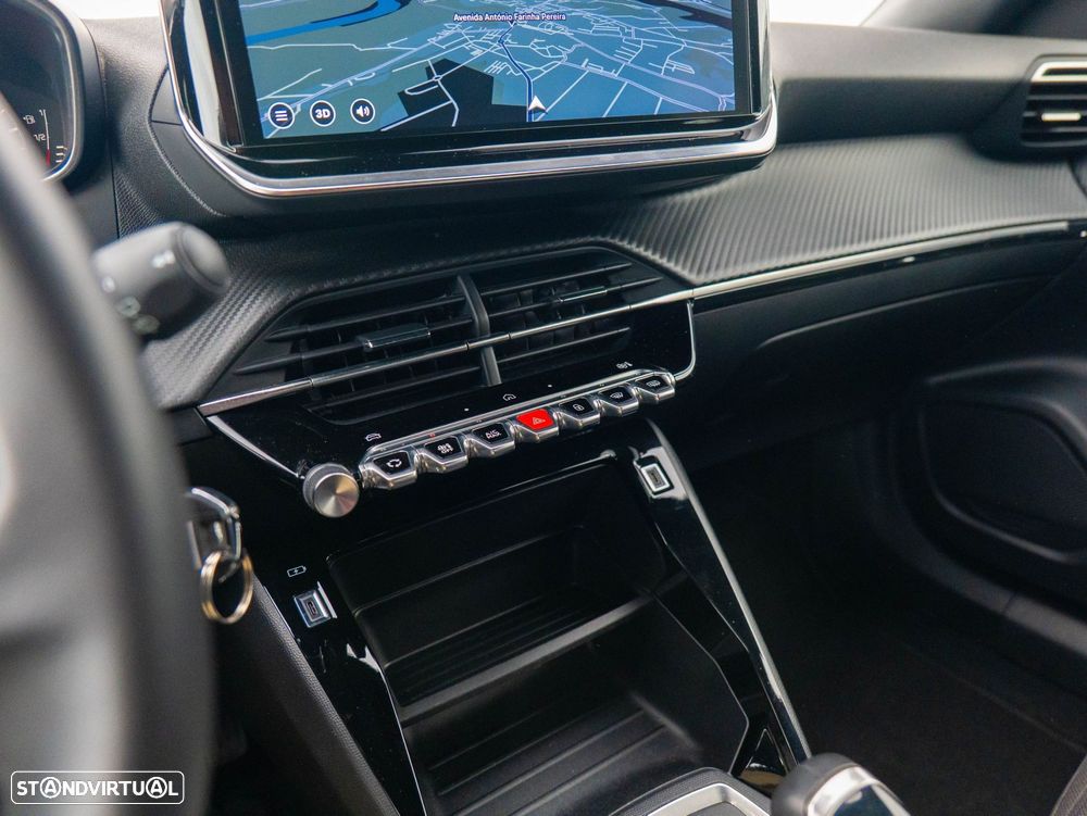 Peugeot 2008 1.2 PureTech Active Pack - 17