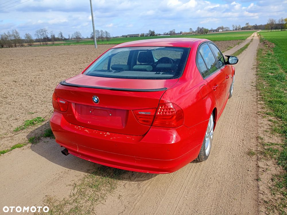 BMW Seria 3 318i Edition Lifestyle - 4