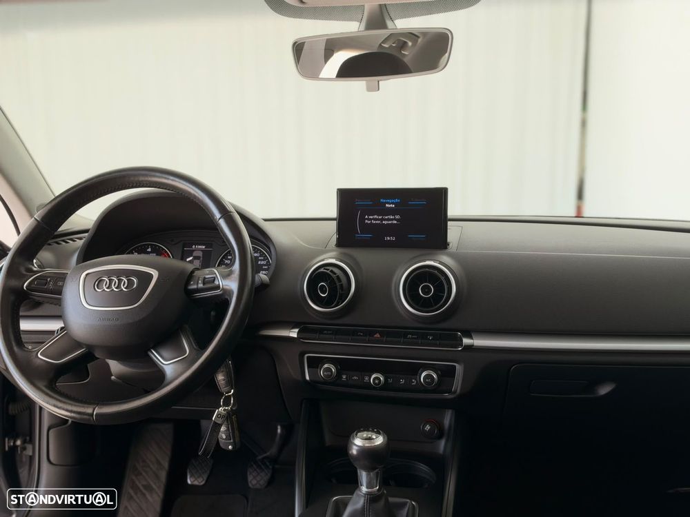 Audi A3 Limousine 1.6 TDI Attraction - 8