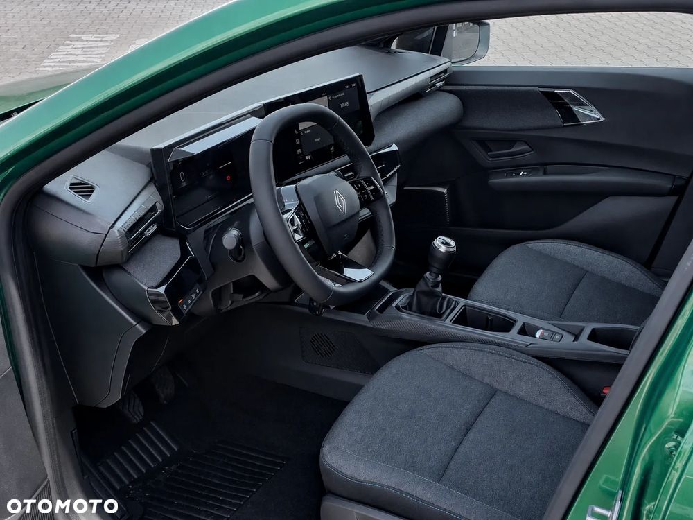 Renault Clio TCe 115 Evolution - 13