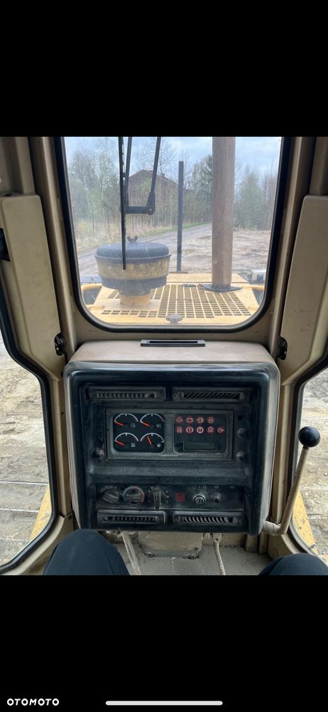 Caterpillar D6M LGP - 4