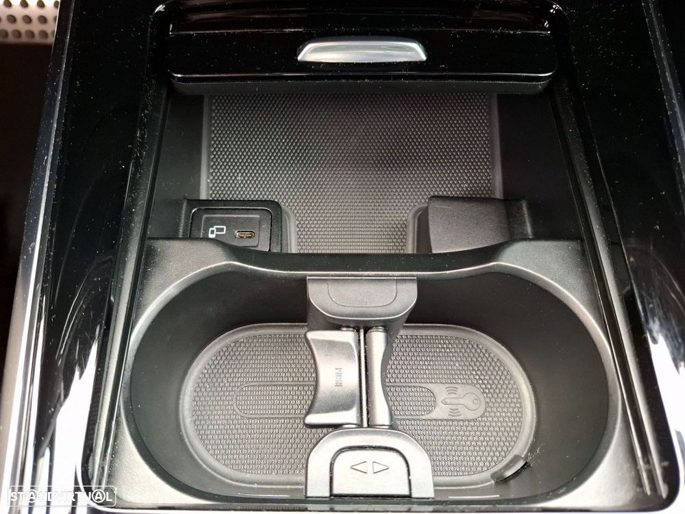 Mercedes-Benz GLA 180 d AMG Line - 18