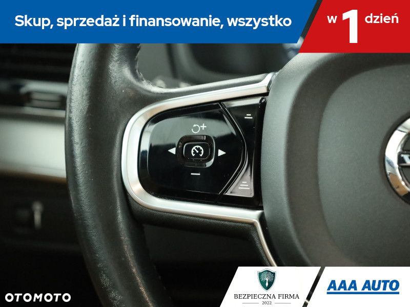 Volvo XC 90 - 17