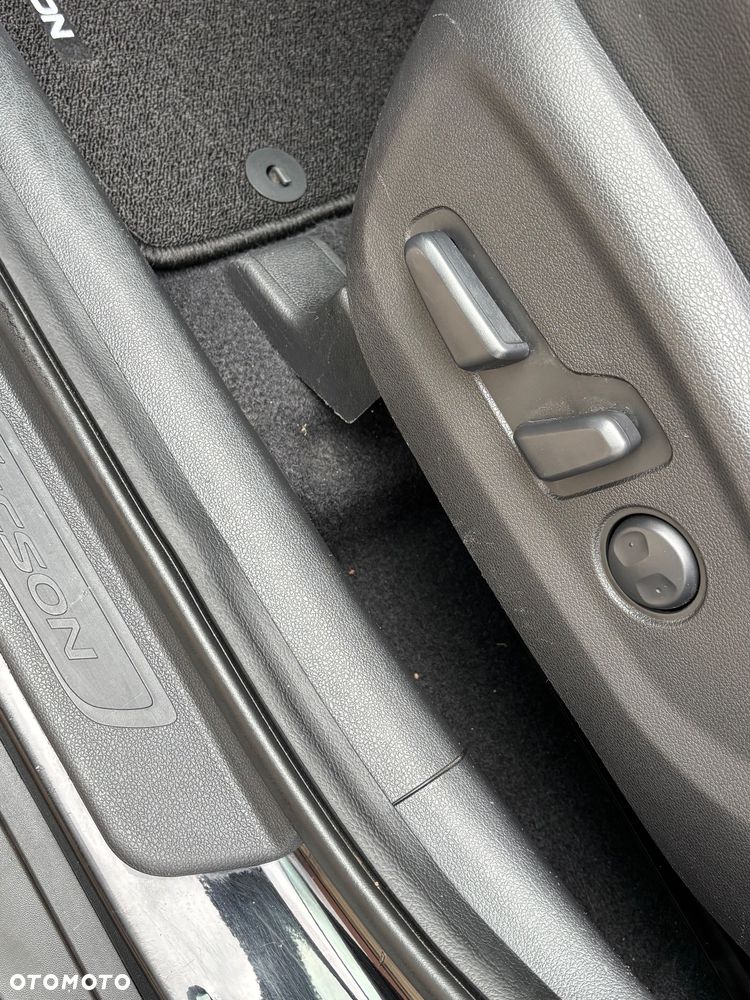 Hyundai Tucson 2.0 CRDI BlueDrive Style 2WD - 13