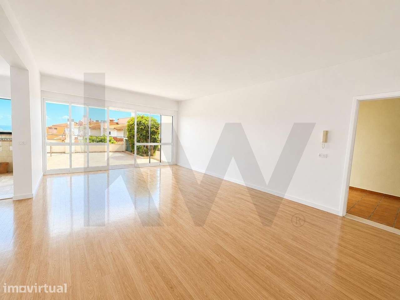 Apartamento T2 completamente renovado com vista mar no Garajau - Grande imagem: 2/15