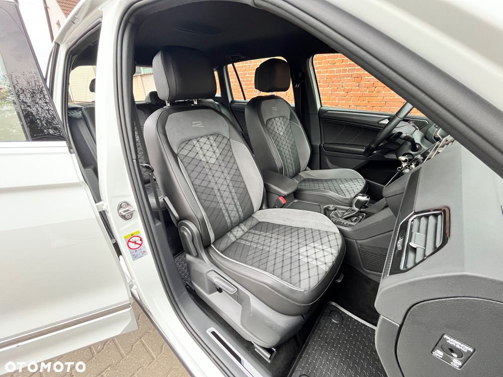 Volkswagen Tiguan 2.0 TDI SCR 4MotION DSG R-Line - 18