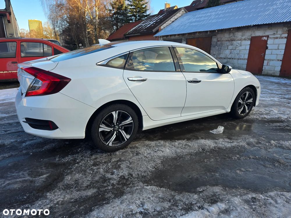 Honda Civic 1.5 i-VTEC Turbo CVT Executive - 5