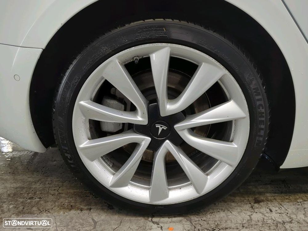 Tesla Model 3 Tração Traseira - 12