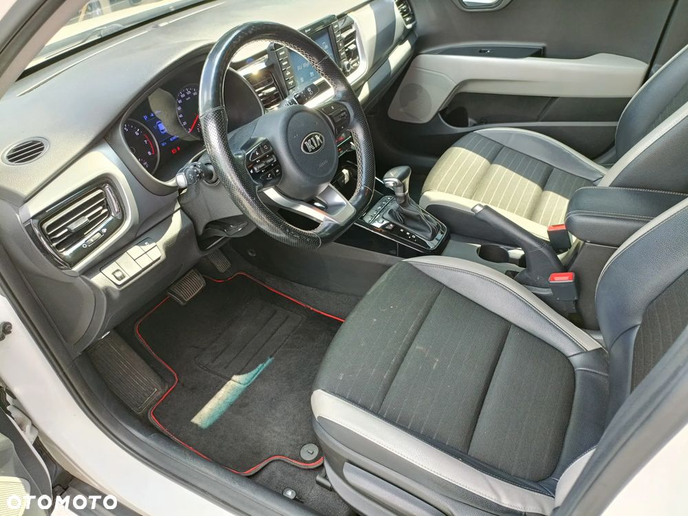 Kia Stonic 1.0 T-GDI L - 8