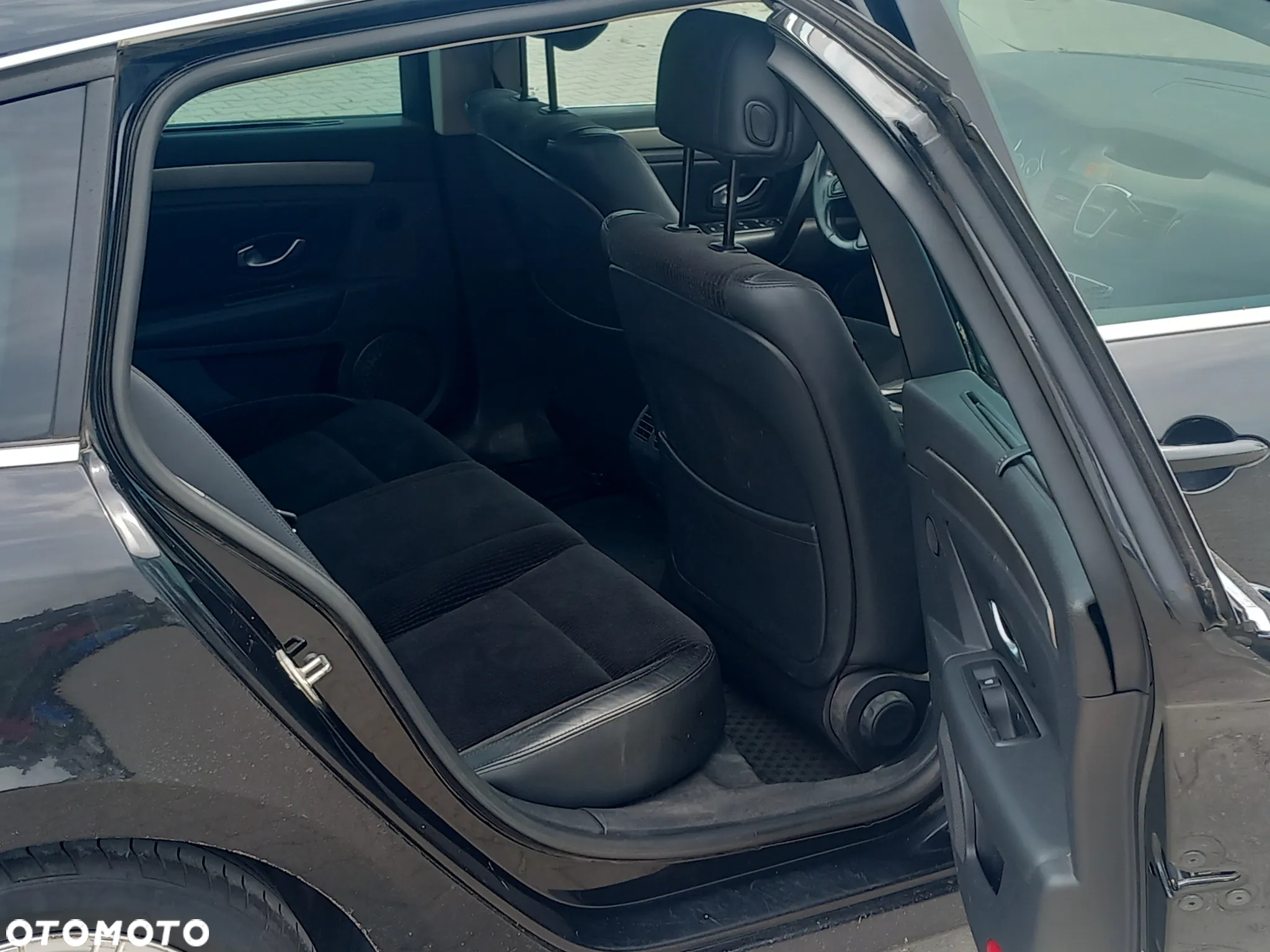 Renault Laguna II 2.0 DCi Initiale - 9