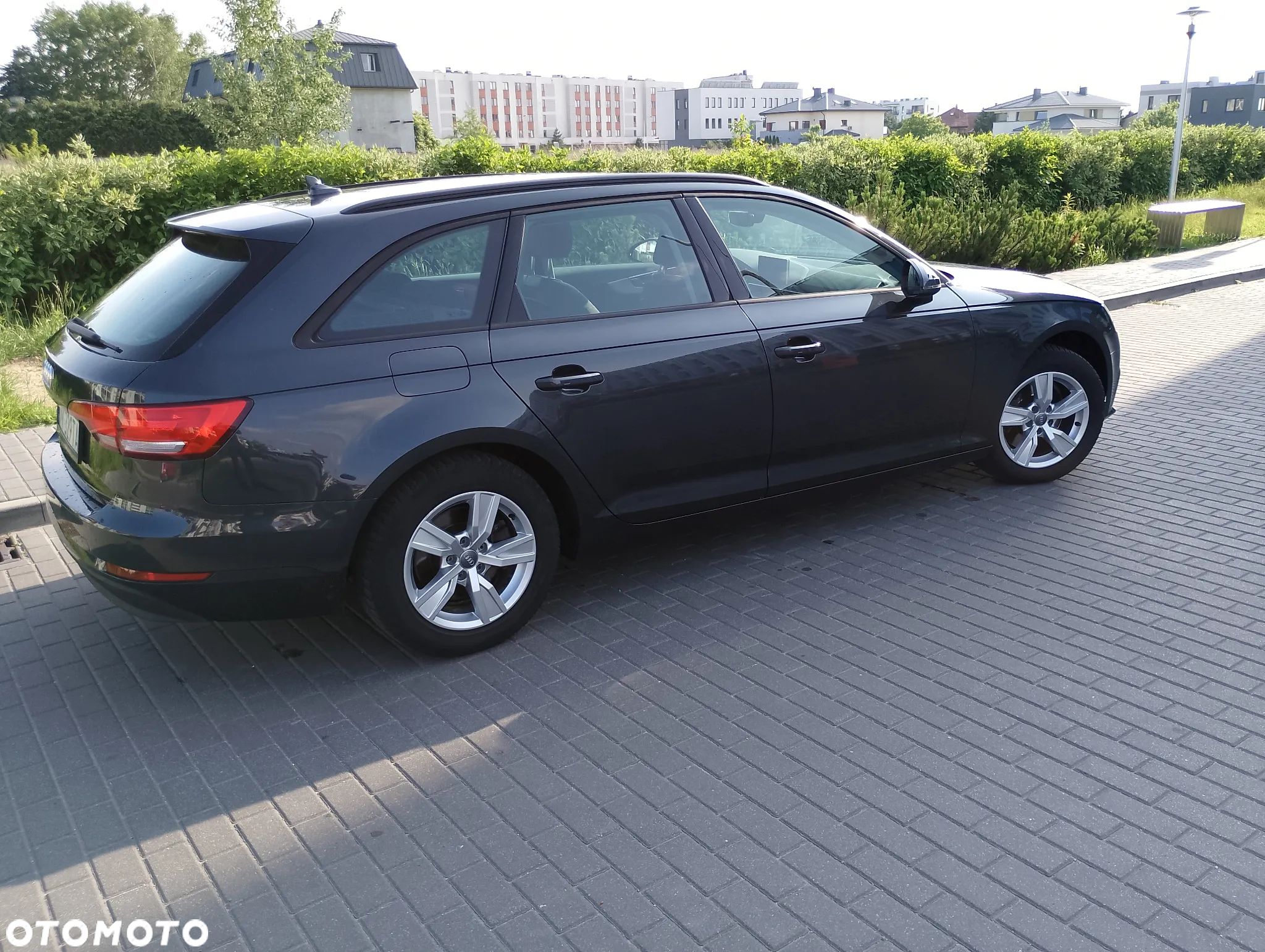 Audi A4 2.0 TDI S tronic - 1