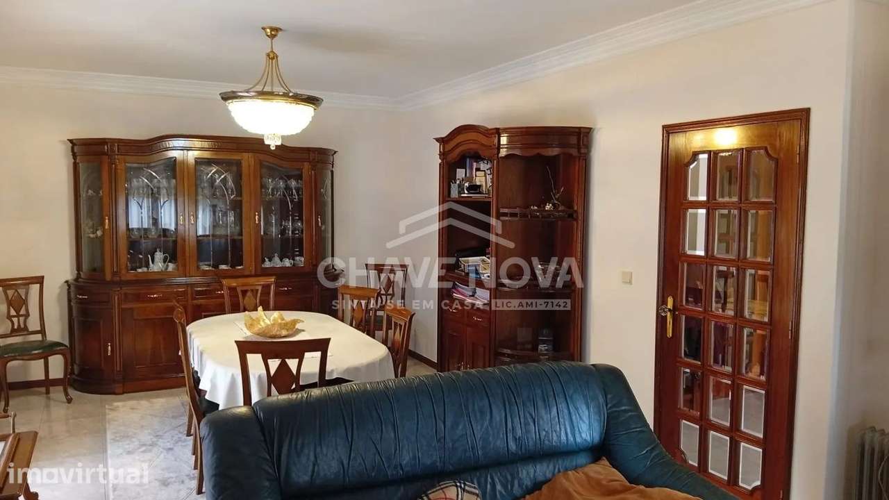 Excelente Moradia T4 a 300 metros da praia - Grande imagem: 5/12