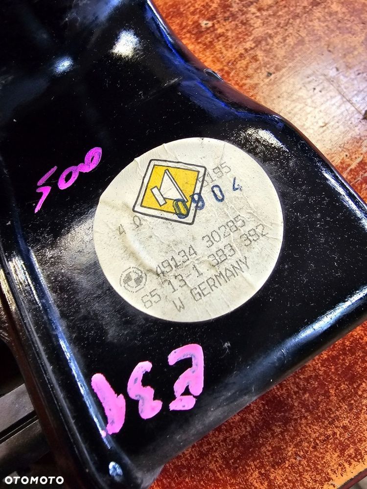 GŁOŚNIK LEWY PRAWY PRZÓD BMW E31 - 3