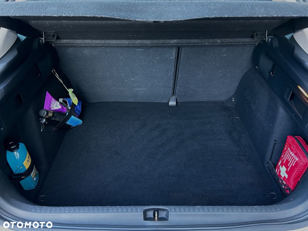 Citroën C4 1.6 HDi Attraction - 9
