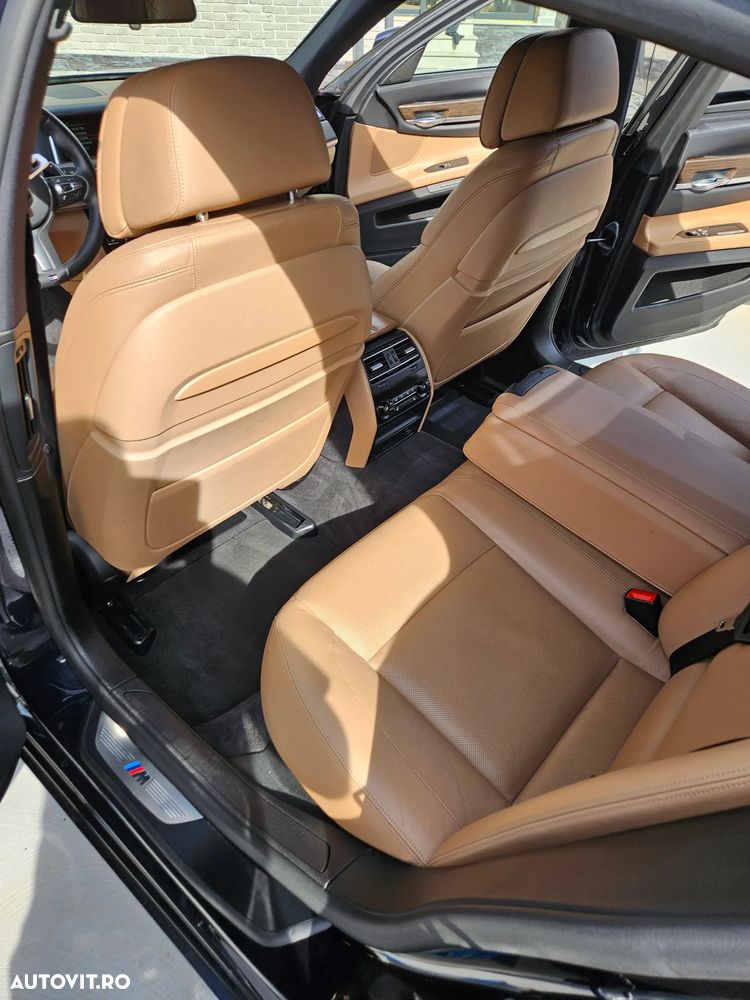 BMW Seria 7 740d xDrive - 16