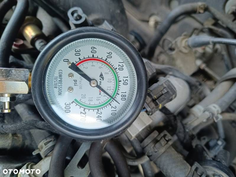 Suzuki Liana 1.6 Comfort Family - 11