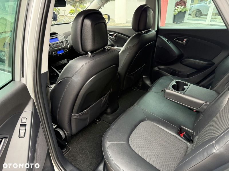 Hyundai ix35 1.6 2WD blue Trend - 12