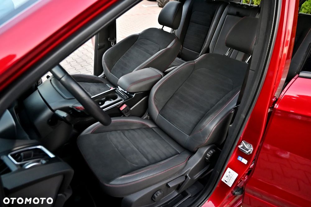 Ford Kuga 2.0 TDCi 4x4 ST-Line - 28