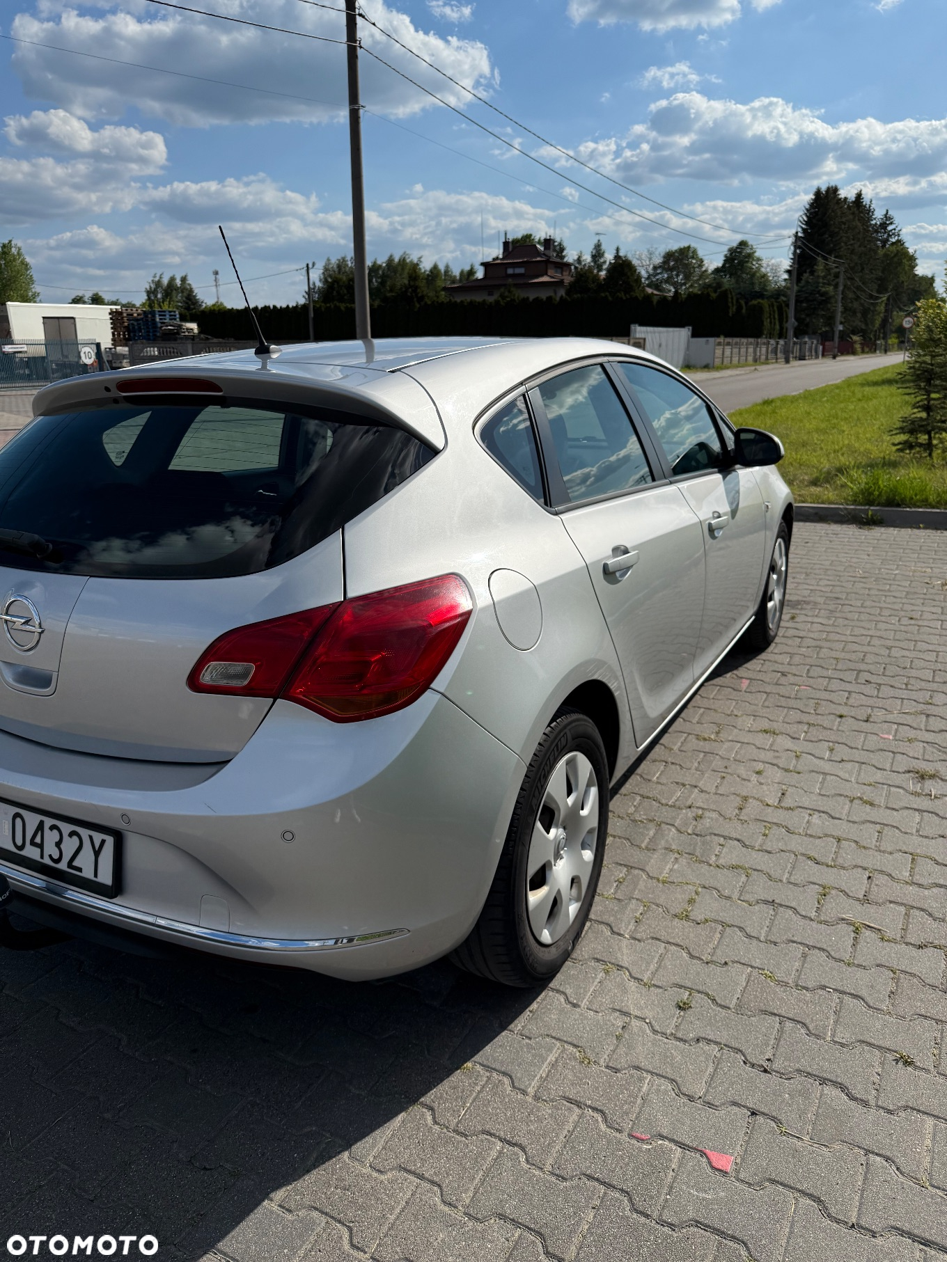 Opel Astra IV 1.6 Essentia - 4