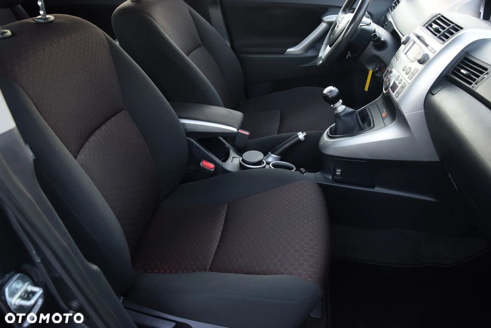Toyota Verso - 16
