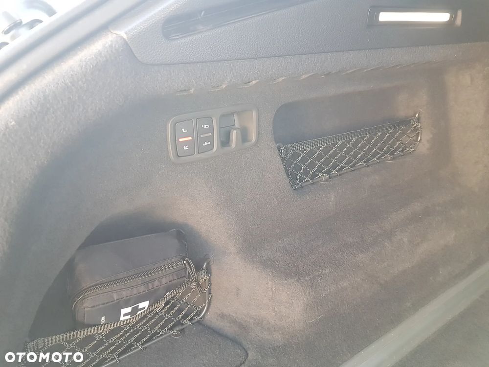 Audi SQ8 - 23