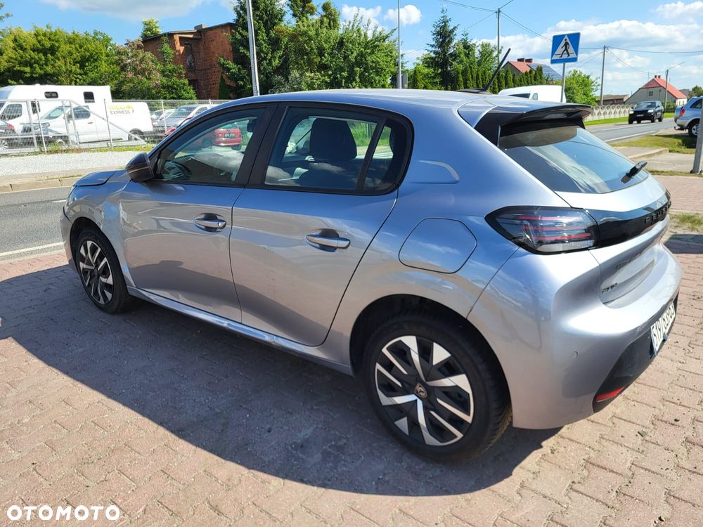 Peugeot 208 Benzin 100 Allure - 9